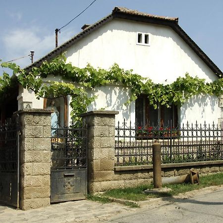 타칼 Pataky Borporta B&B 외부 사진