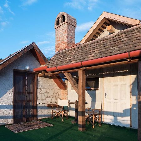 타칼 Pataky Borporta B&B 외부 사진