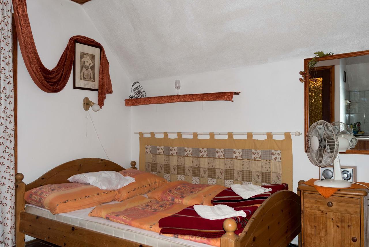 타칼 Pataky Borporta B&B 외부 사진