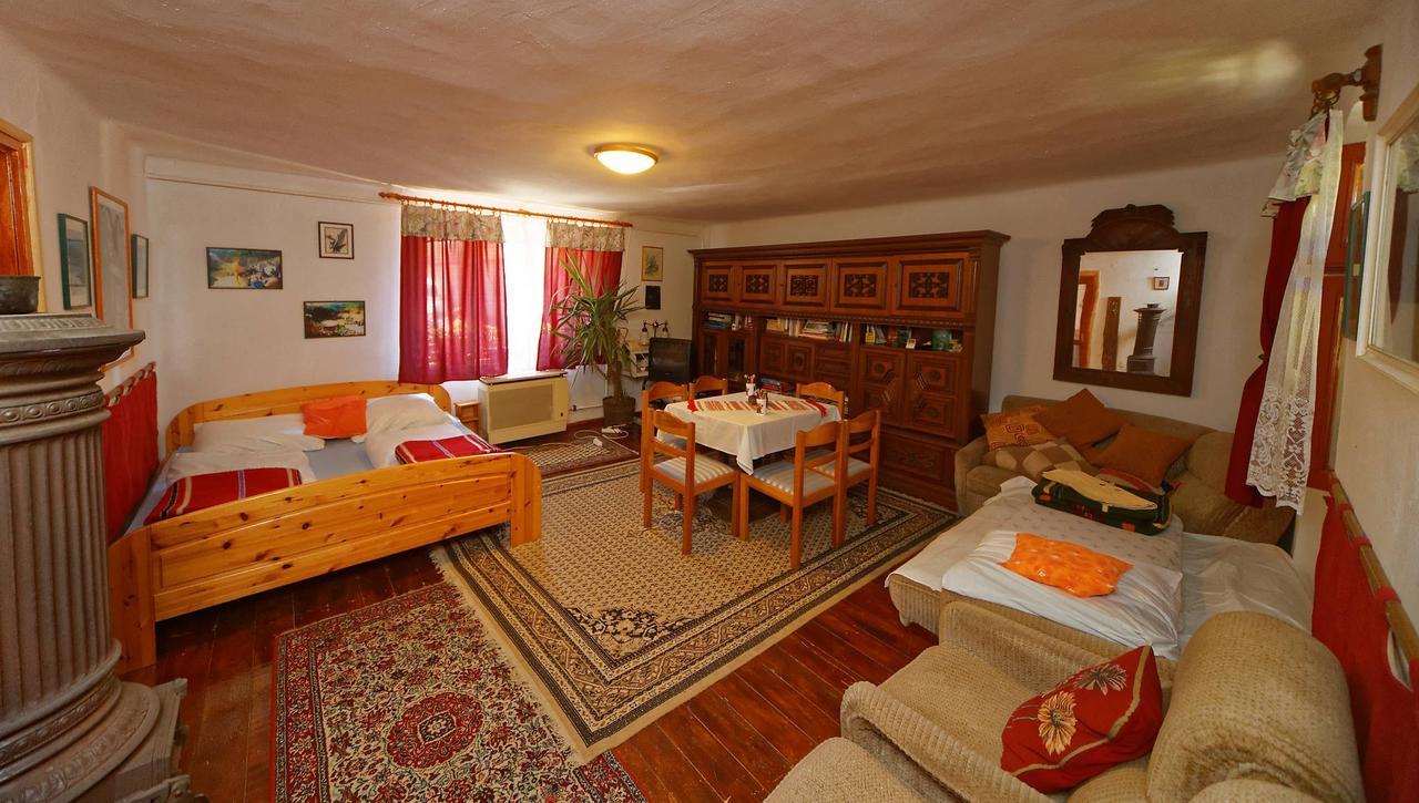 타칼 Pataky Borporta B&B 외부 사진